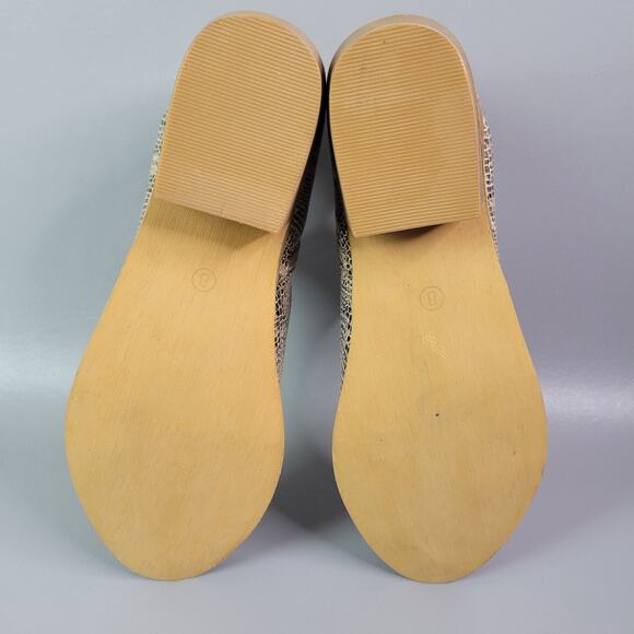 Corky's Boutique Port Womens Booties Size 8 Snakeskin Embossed Gold Side Zip - Picture 8 of 11